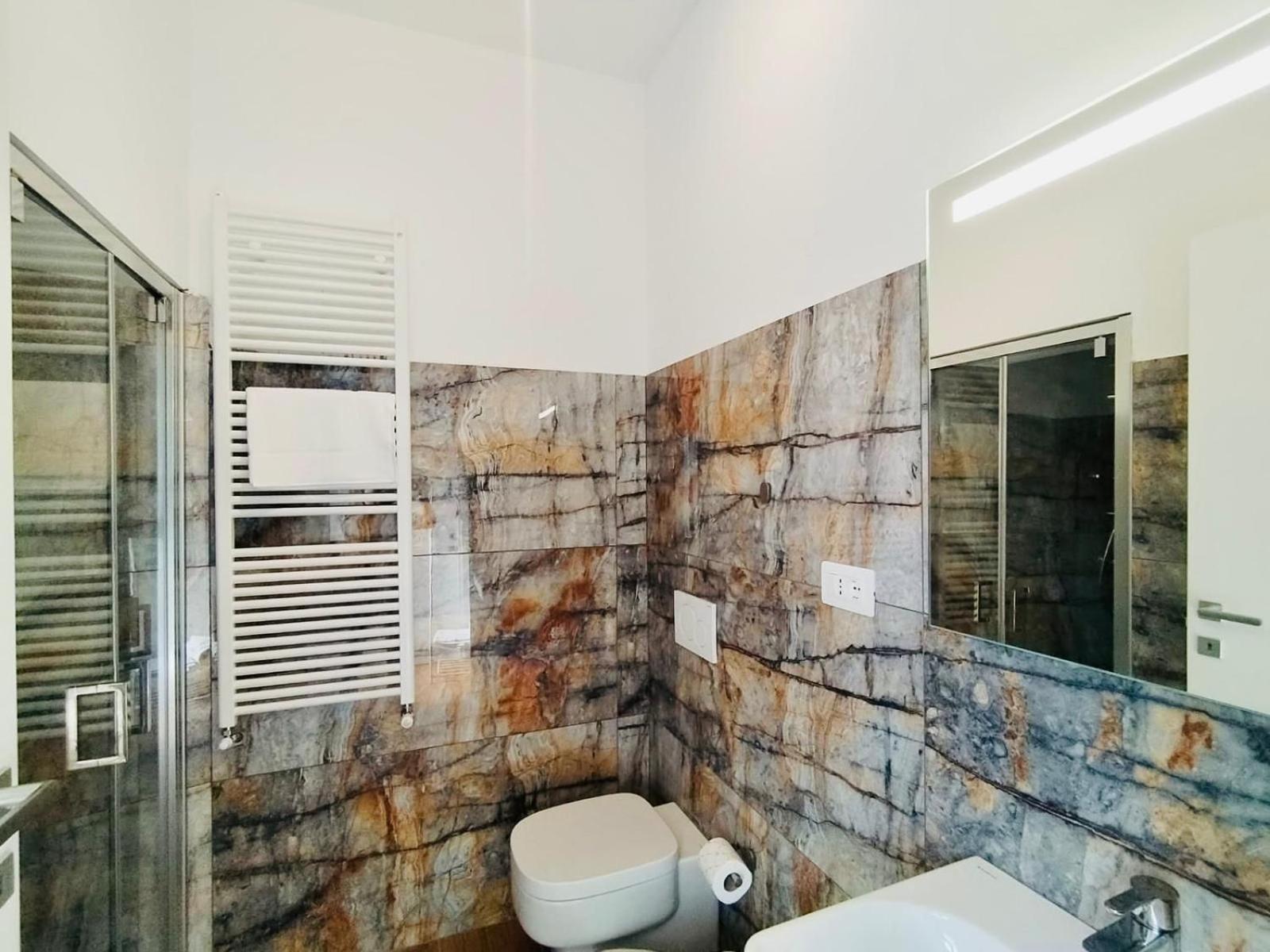 Hh Hermoso Housing 阿斯蒂 外观 照片