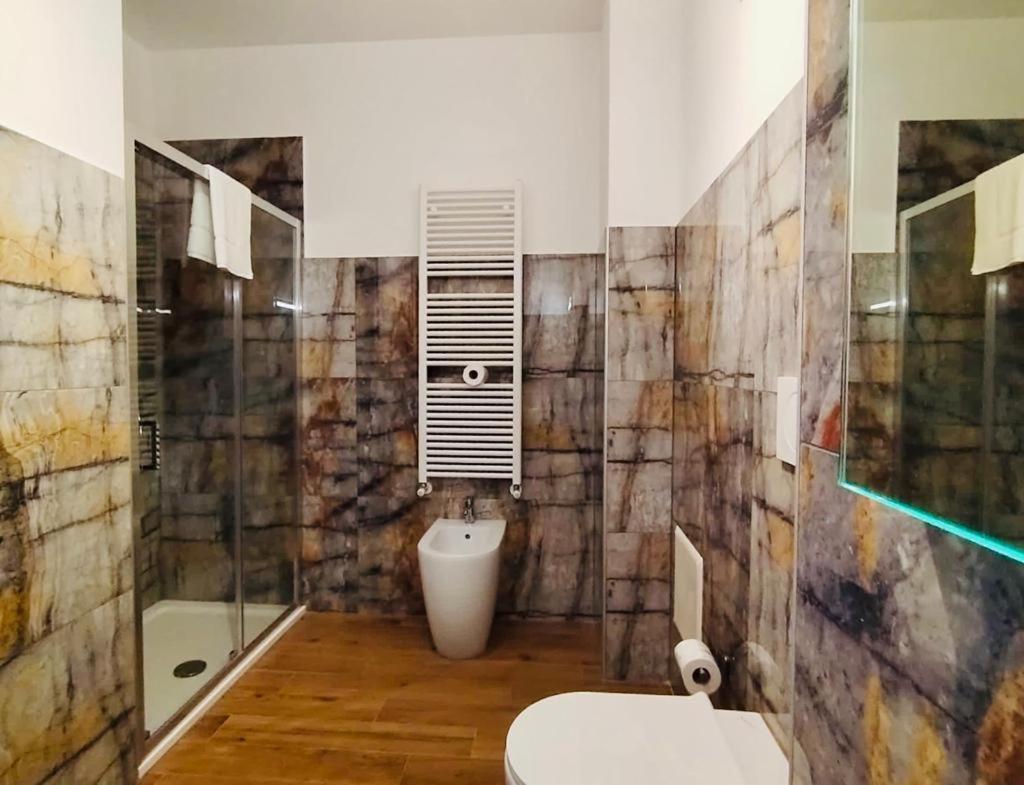 Hh Hermoso Housing 阿斯蒂 外观 照片